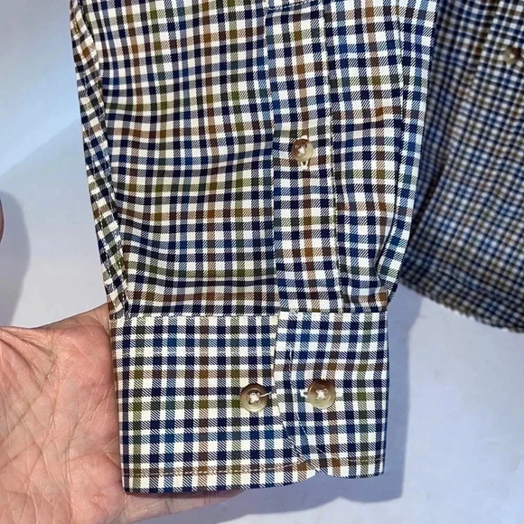 Jos A Bank’s Long Sleeve Plaid Button Down Shirt, Travelers Collection, Size M - Picture 4 of 6